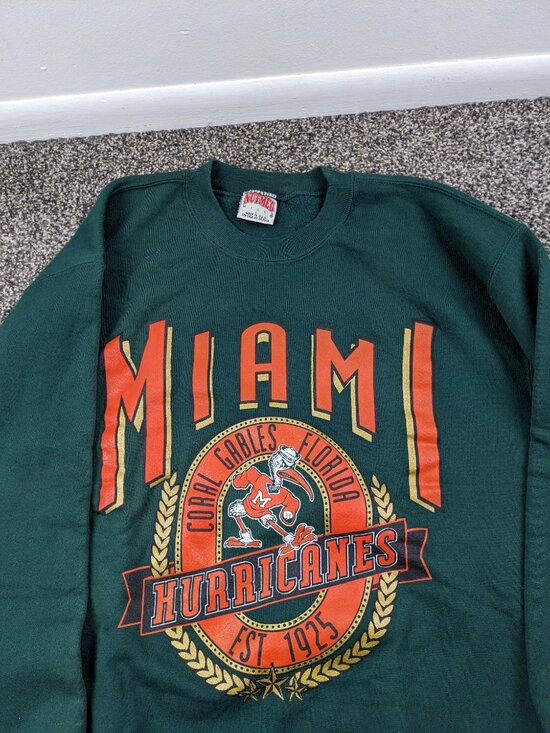 nutmeg mills Other - Vintage Miami Hurricanes Sweatshirt Nutmeg Mills Big Logo Mens Large USA Made